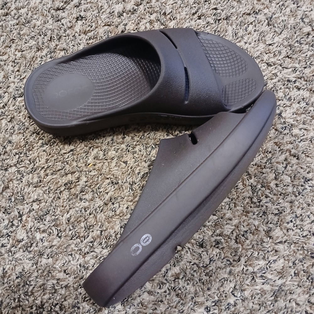 Oofos OOahh Sport Recovery Slides Brown Sandals Women 4 Men 3 Slip on